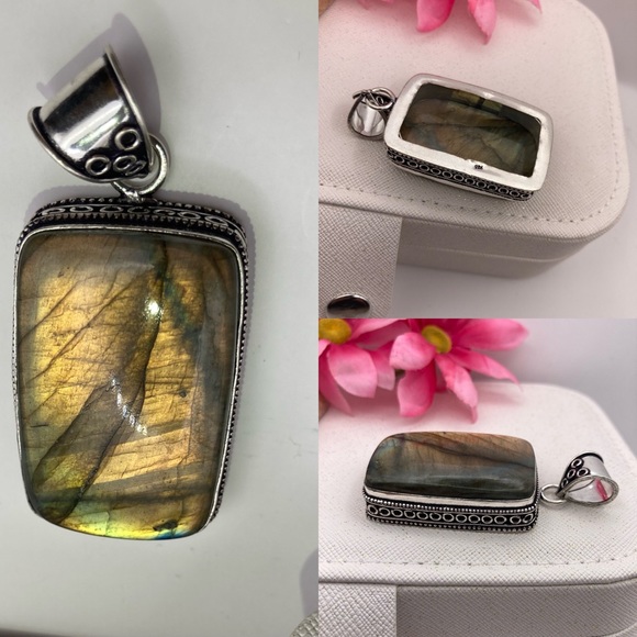 Chunky Labradorite Gemstone Handmade Pendant - Picture 6 of 7